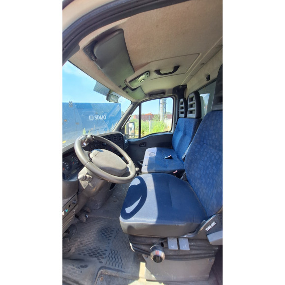 Iveco Daily 65C17 plandeka 2005 rok 2988 cm3 Iveco Daily 65C17 plandeka 2005 rok 2988 cm3